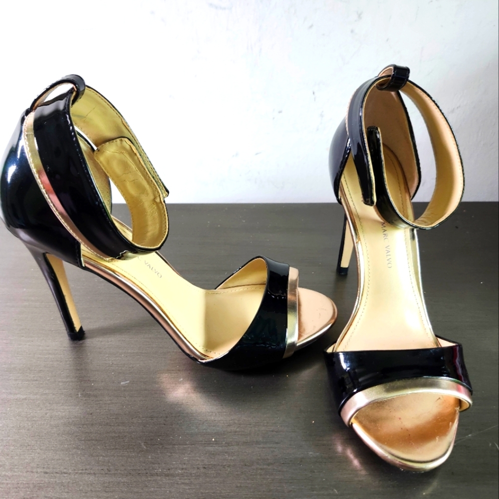Luxe by Carmen Marc Valvo Black Rose Gold Patent Leather High Heel Shoes Sz 7.5M